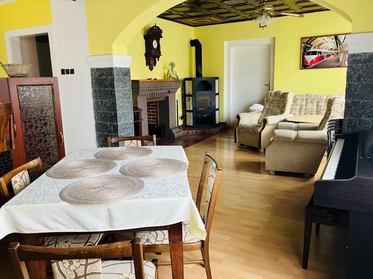 Apartman Marcy รุมบวร์ก ภายนอก รูปภาพ